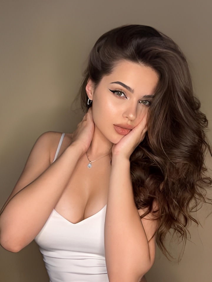 Индивидуалка Софа, доступна для личного знакомства от 2000 руб