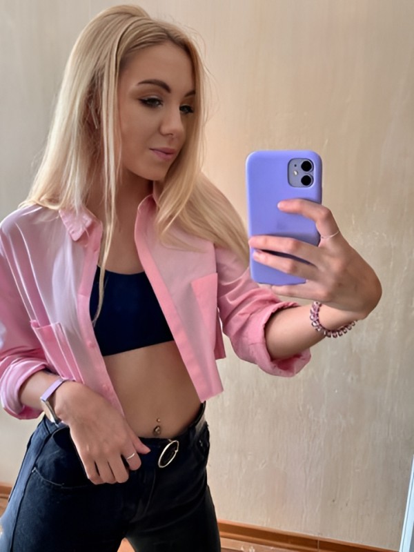 Алиса привлекательная девушка из Выборга цена от 5000 руб