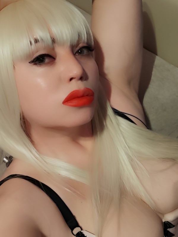 Ника привлекательная девушка из Выборга цена от 3000 руб