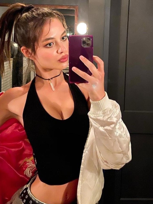 Ирина привлекательная девушка из Выборга цена от 3000 руб