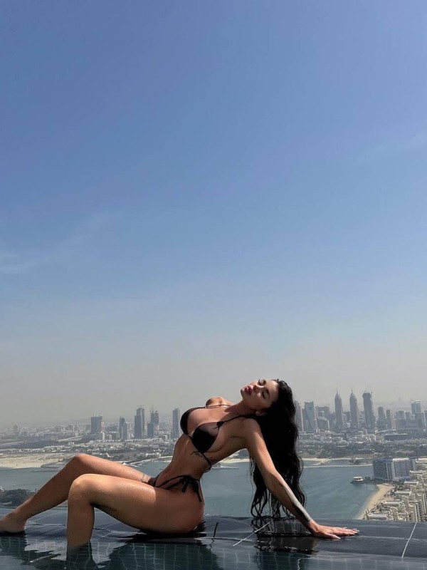 Мэри привлекательная девушка из Выборга цена от 4500 руб